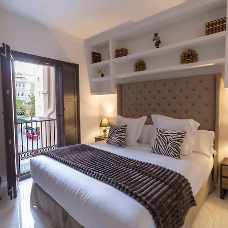 The Clock House Luxury Urban Suites Málaga Dış mekan fotoğraf