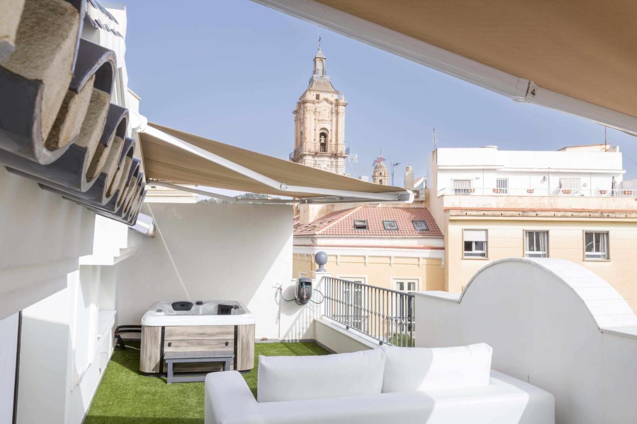 The Clock House Luxury Urban Suites Málaga Oda fotoğraf