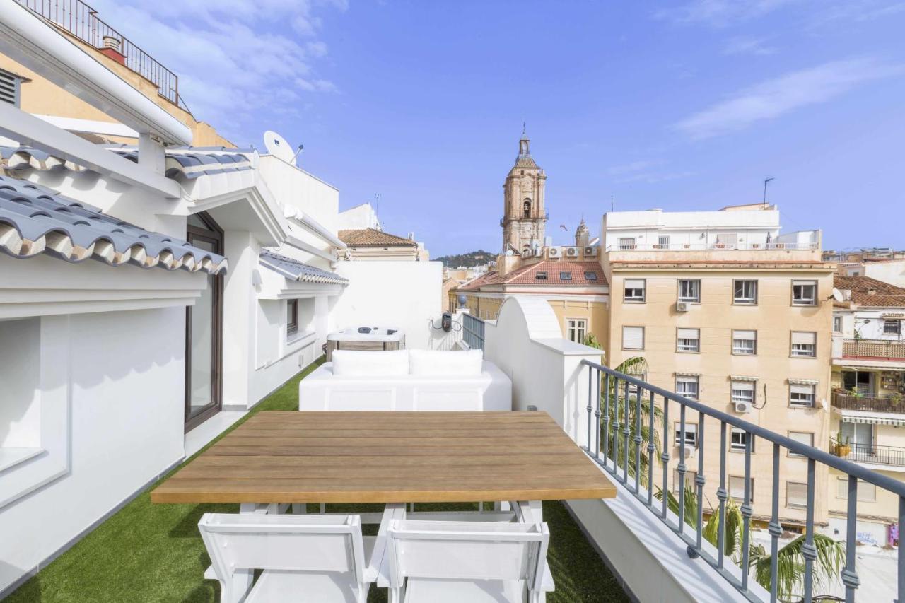 The Clock House Luxury Urban Suites Málaga Oda fotoğraf