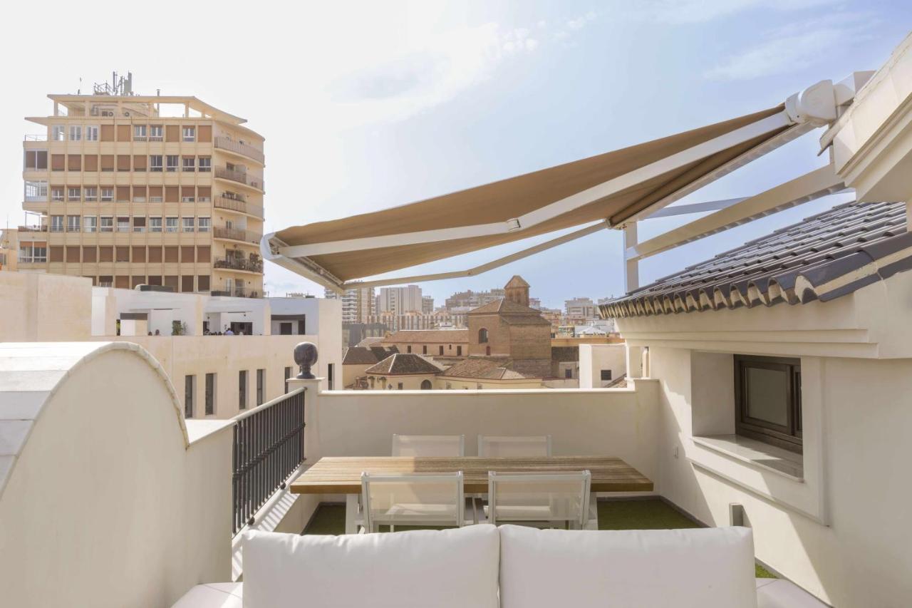The Clock House Luxury Urban Suites Málaga Oda fotoğraf