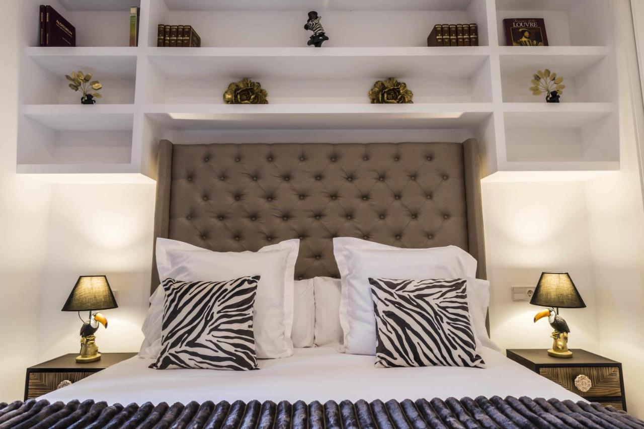 The Clock House Luxury Urban Suites Málaga Oda fotoğraf